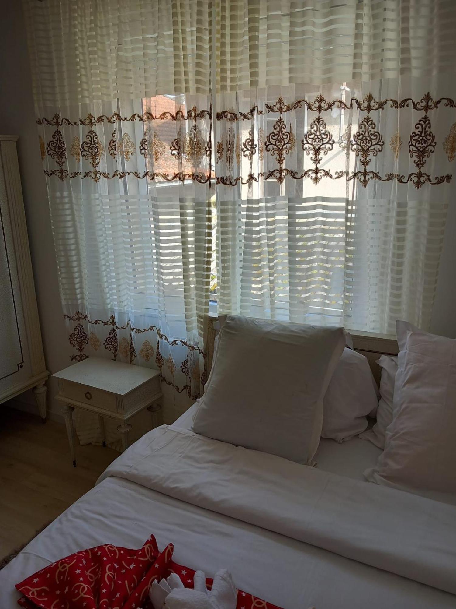 Les Jardins Secrets Villa Romilly-sur-Seine Dış mekan fotoğraf
